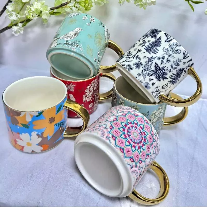Mug Seramik Dengan Pemegang Emas Bersadur Elektronik Mug Seramik Dengan Pemegang Emas Bersadur Elektronik