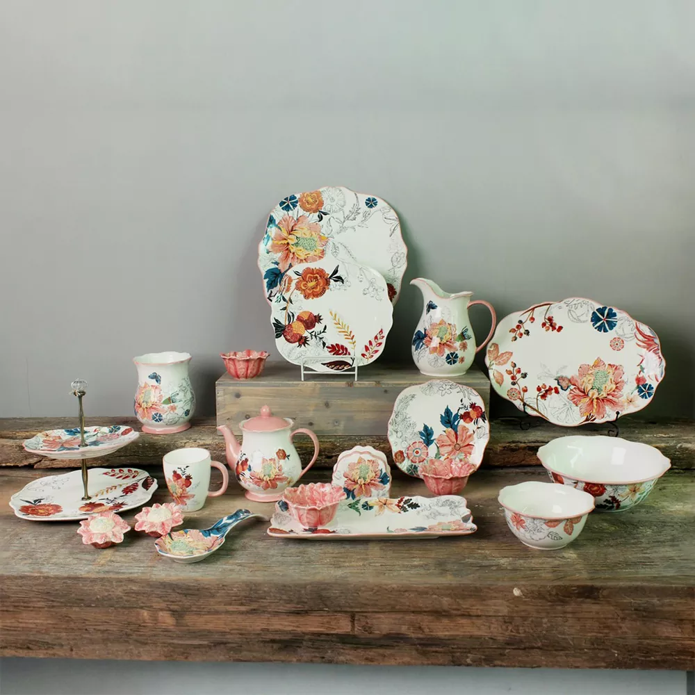 Set Peralatan Makan Seramik Taman