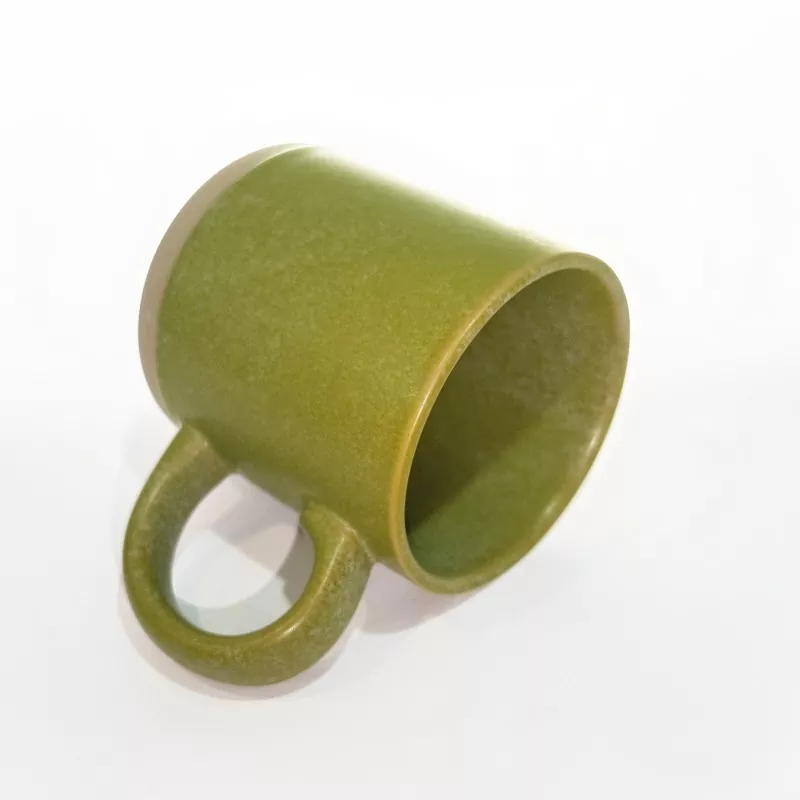 Mug Hijau Perjalanan Seramik Moden yang Mudah