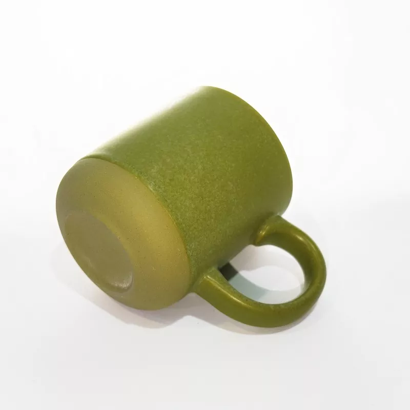 Mug Hijau Perjalanan Seramik Moden yang Mudah